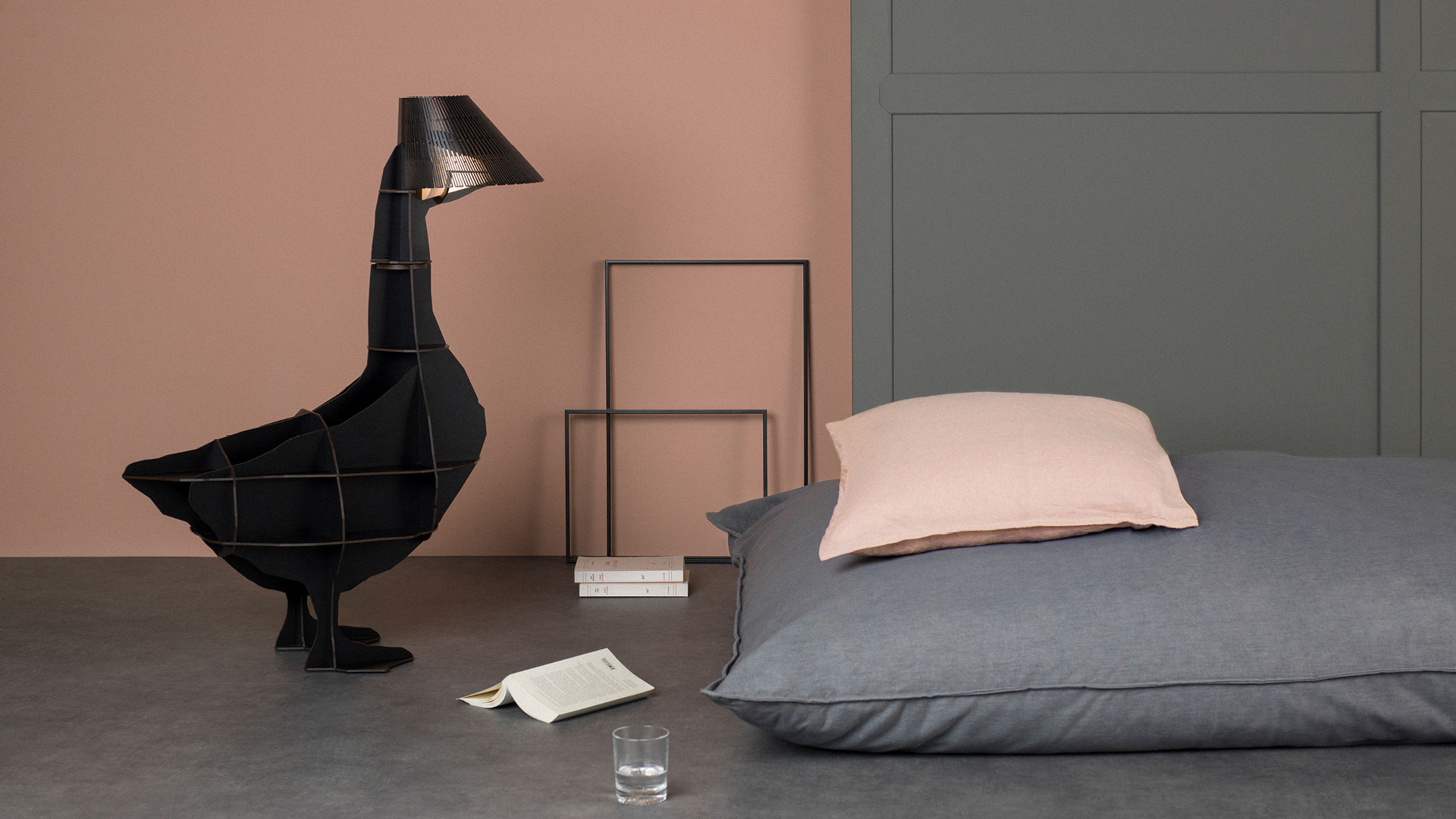 Junon Mobilier de Compagnie ibride